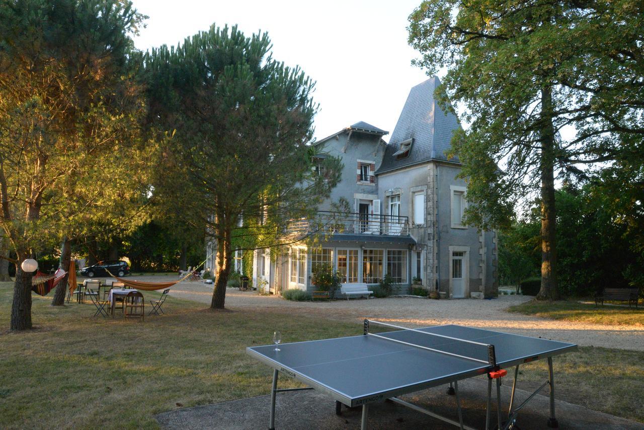 Bed and Breakfast Domaine De Treuillaud Villers-les-Ormes Экстерьер фото